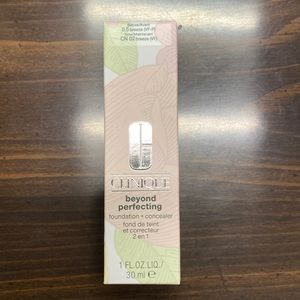 Clinique Beyond Perfecting Foundation - Shade CN 02 Breeze *New in box*